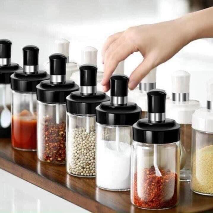 Hũ thuỷ tinh đựng gia vị kèm muỗng tiện lợi dung tích 250ml số lượng 1