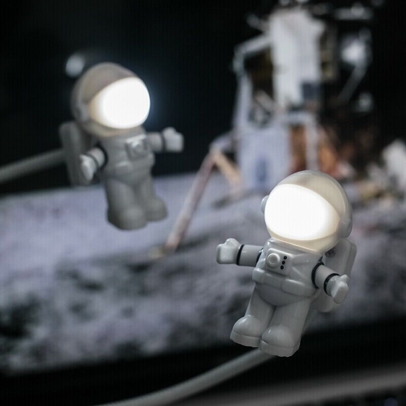 ĐÈN LED PHI HÀNH GIA KẾT NỐI CỔNG USB CHO LAPTOP / MÁY TÍNH BÀN