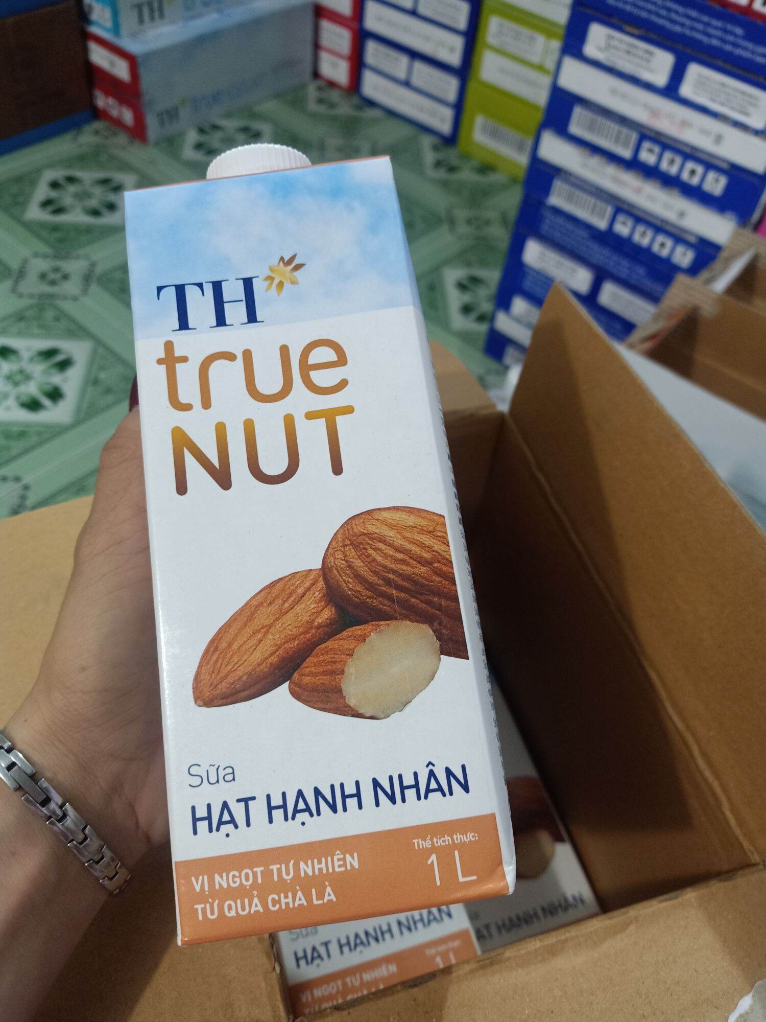 Hộp sữa hạt TH true NUT 1 lít Óc Chó / Hạnh Nhân / Macca