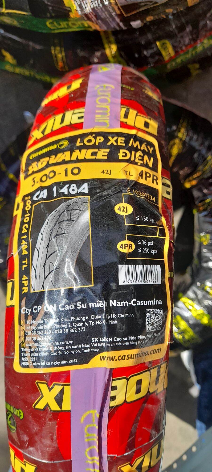 Lốp/vỏ xe máy điện 3.00-10 euromina không ruột cho giant m133.