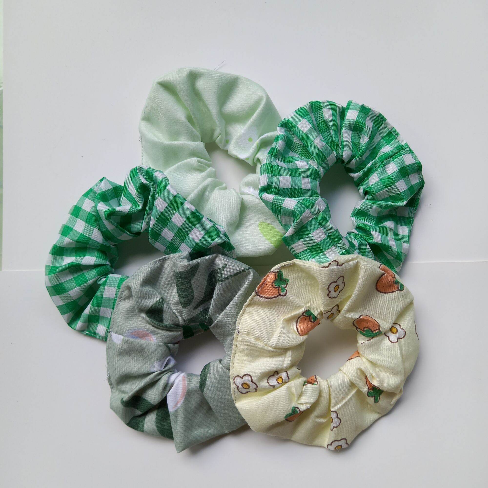 Set 5 scrunchies xanh lá thời trang