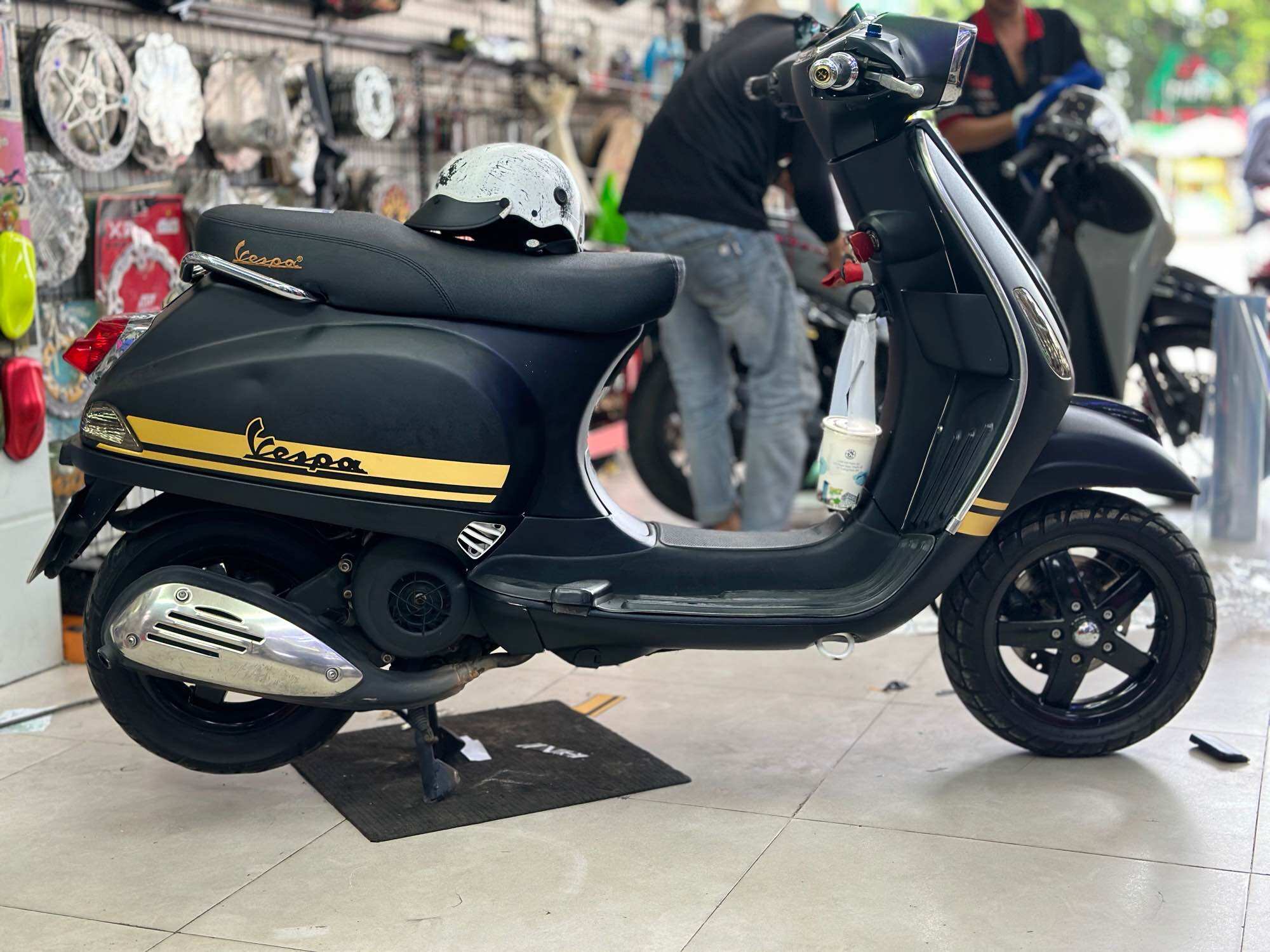 Tem Vespa decal cao cấp