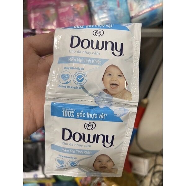 NƯỚC XẢ VẢI DOWNY DÂY 10 GÓI X 20ML