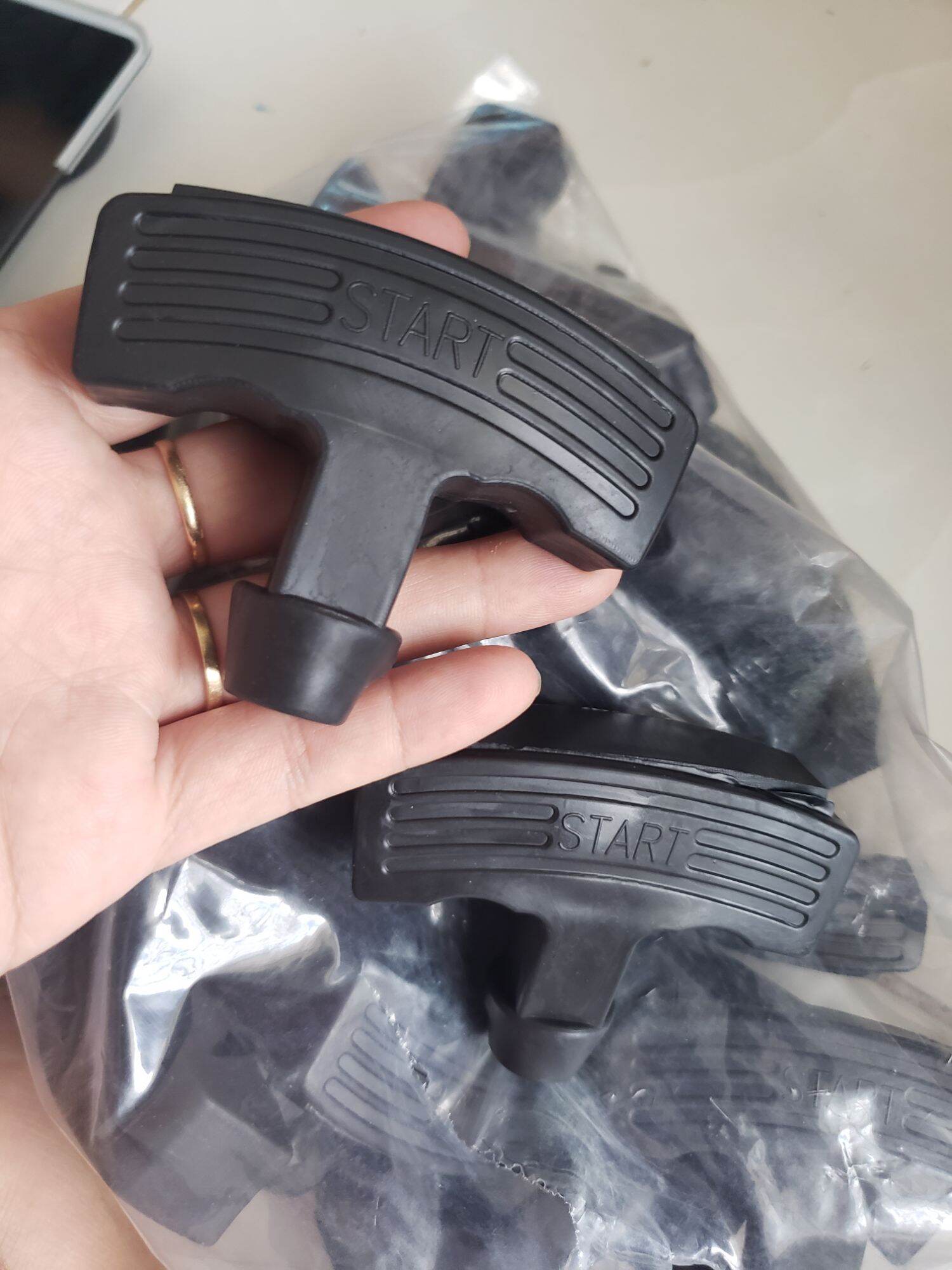 Tay cầm , tay giật khởi động máy phát điện xăng dầu 2kw đến 8kw