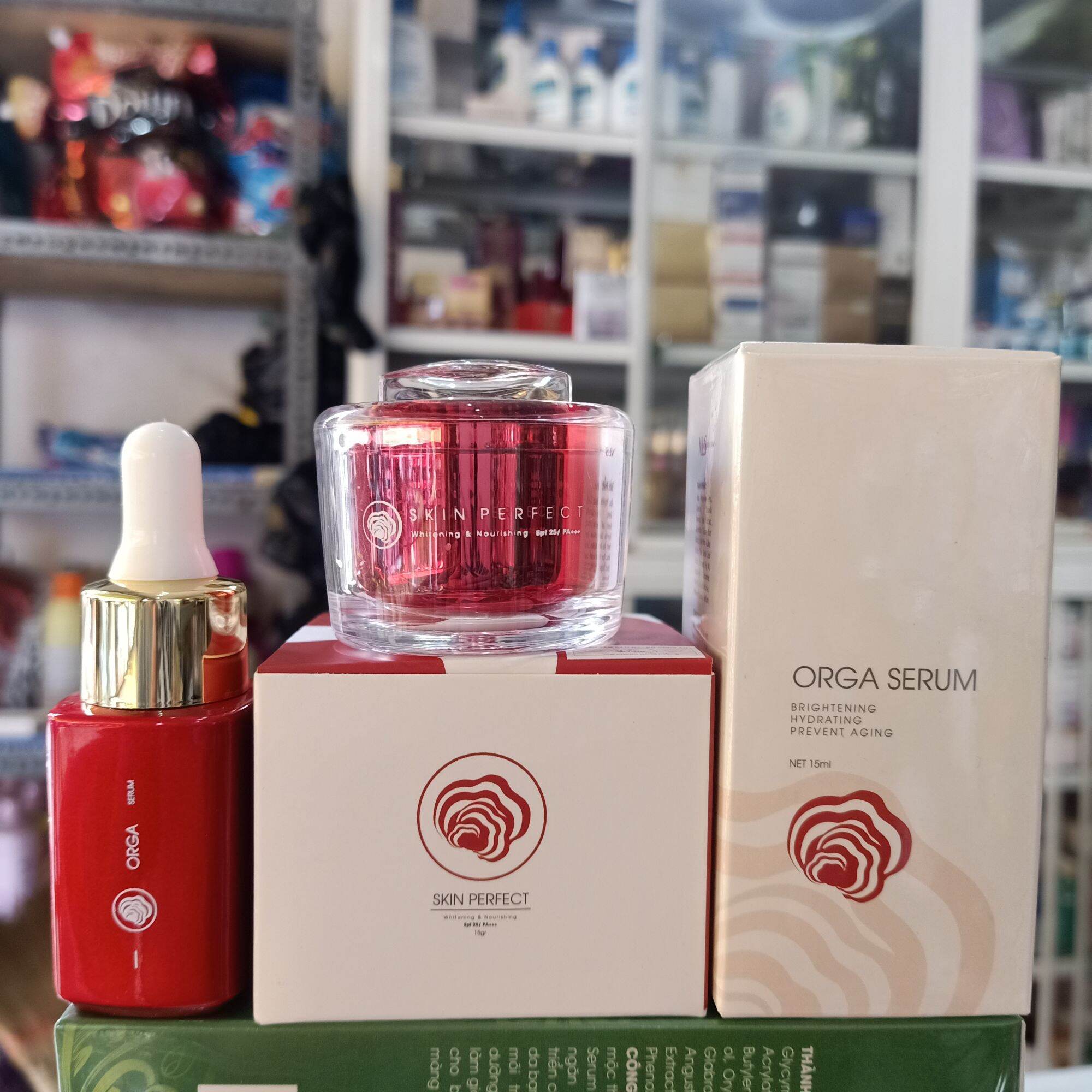 Combo Serum & Kem face Ngọc Linh Sâm tặng tẩy tế bào chết