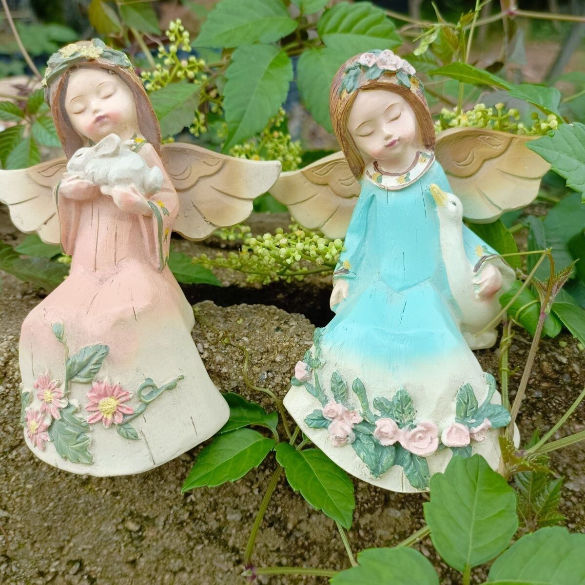 Garden Decor Angel Girl Wood Carving Effect Special Outdoor Courtyard Ornaments Country Style Resin Hand-Painted Home Decor Giá  189,000 Đồng*Miễn phí vận chuyển