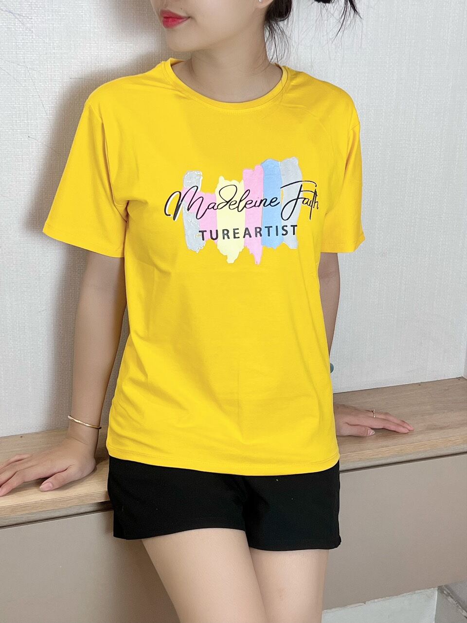 Áo thun nữ, áo phông form vừa, chất thun thái, cotton 100, mẫu A08 màu vàng