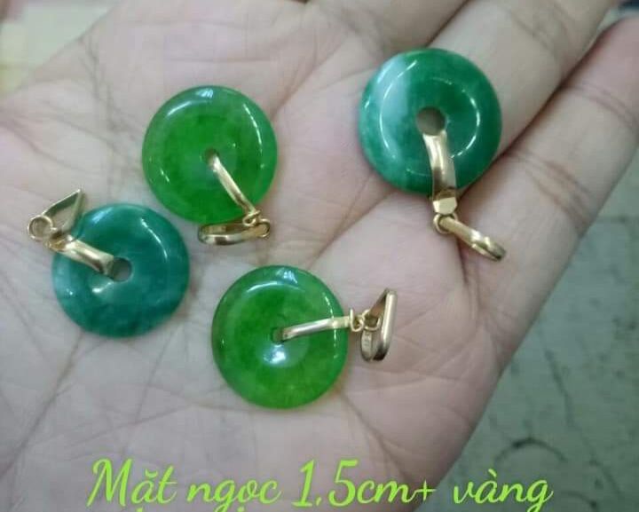 Mặt đồng điếu vàng non đá tự nhiên