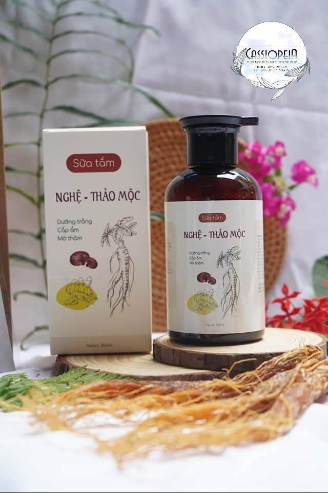 Sữa tắm nghệ thảo mộc dưỡng trắng da