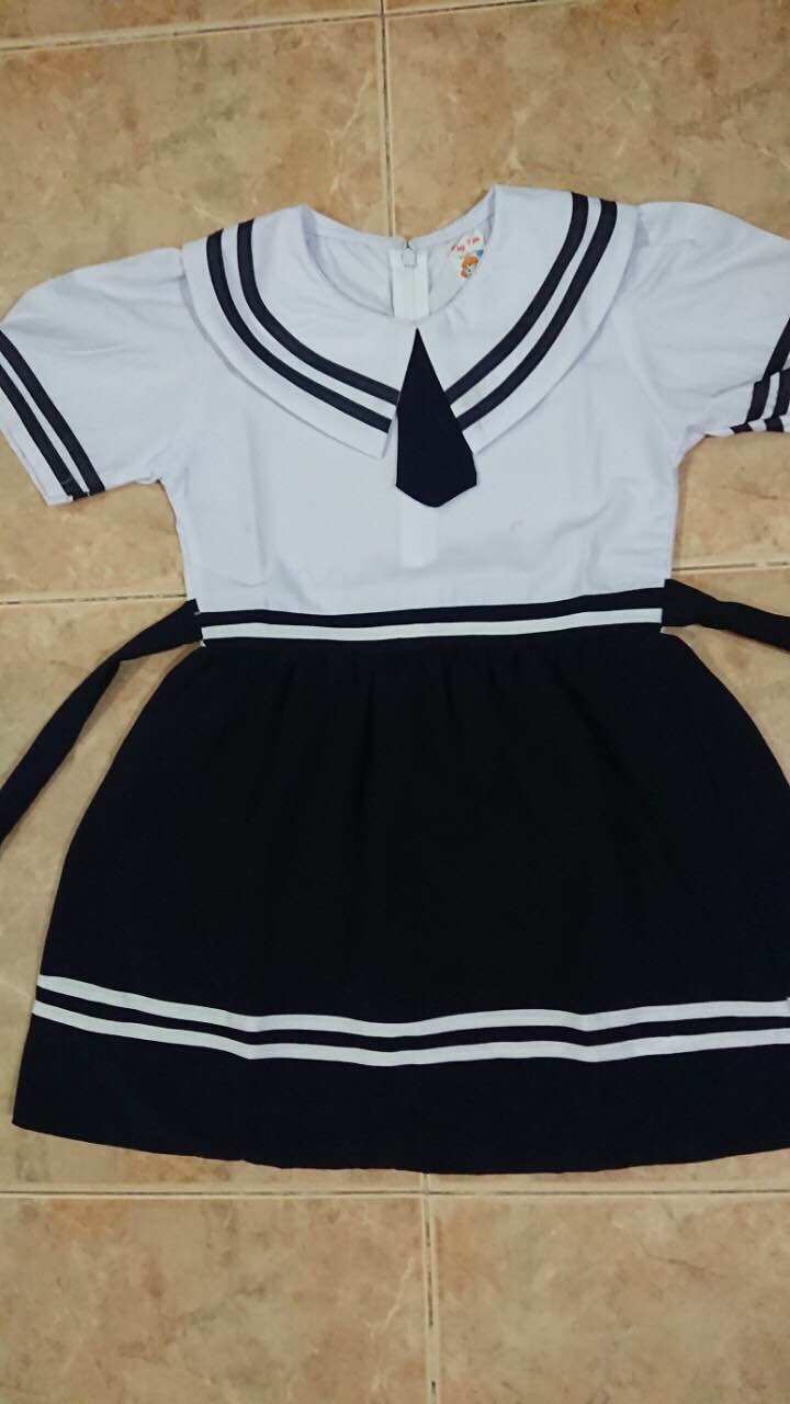 Đầm học sinh Size s đến 2XL giá 80 k