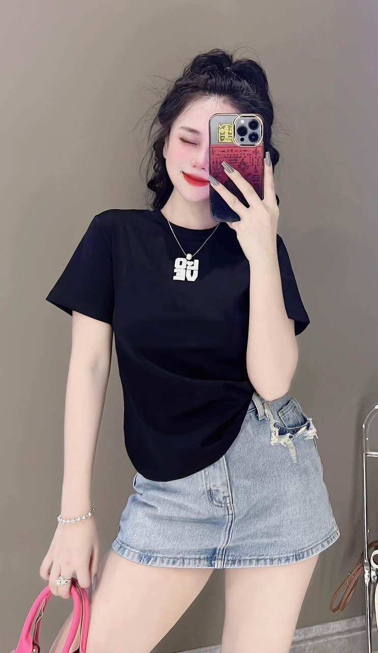 Áo thun nữ dáng ôm phối chữ nổi phom dài ( Mã chữ Love nhỏ dưới 55kg )