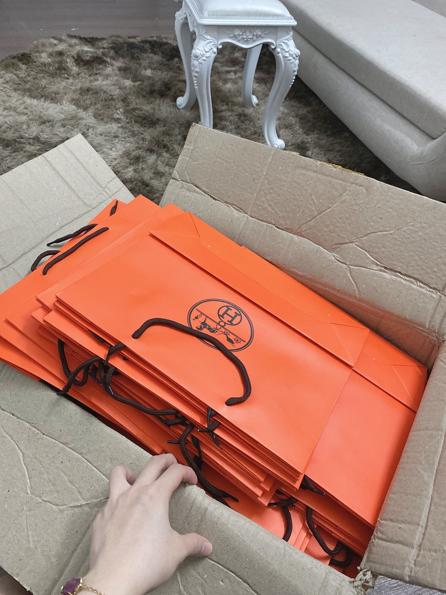 Túi giấy đựng túi sang chảnh cỡ 30cm