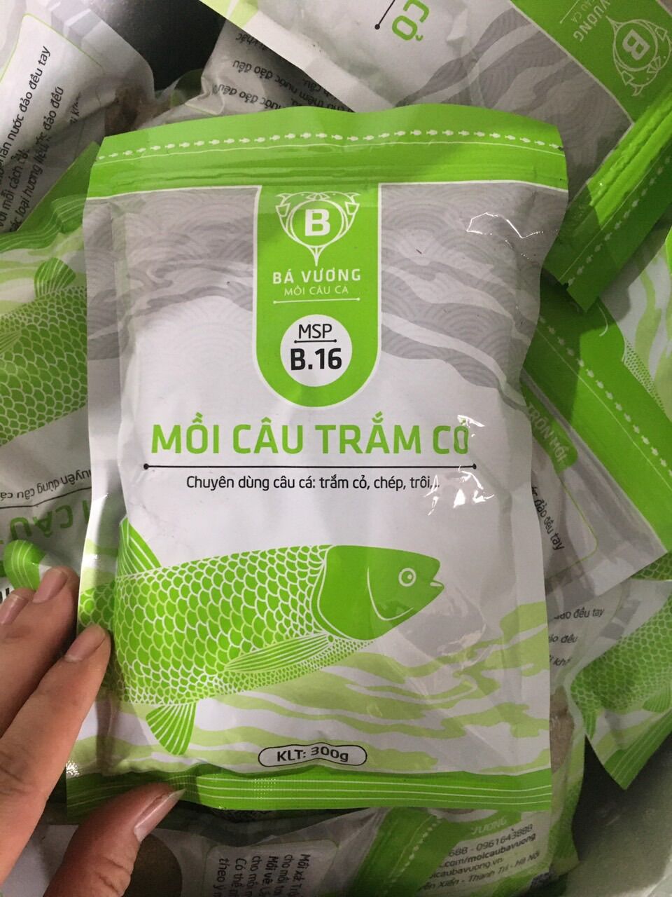 Mồi câu trắm cỏ b16 - mồi câu bá vương