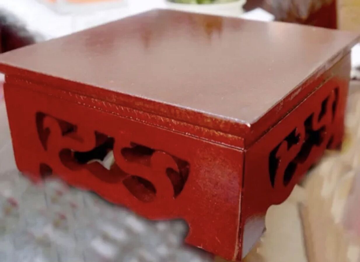 Đế gỗ vuông thờ cúng  (đk 16cm)