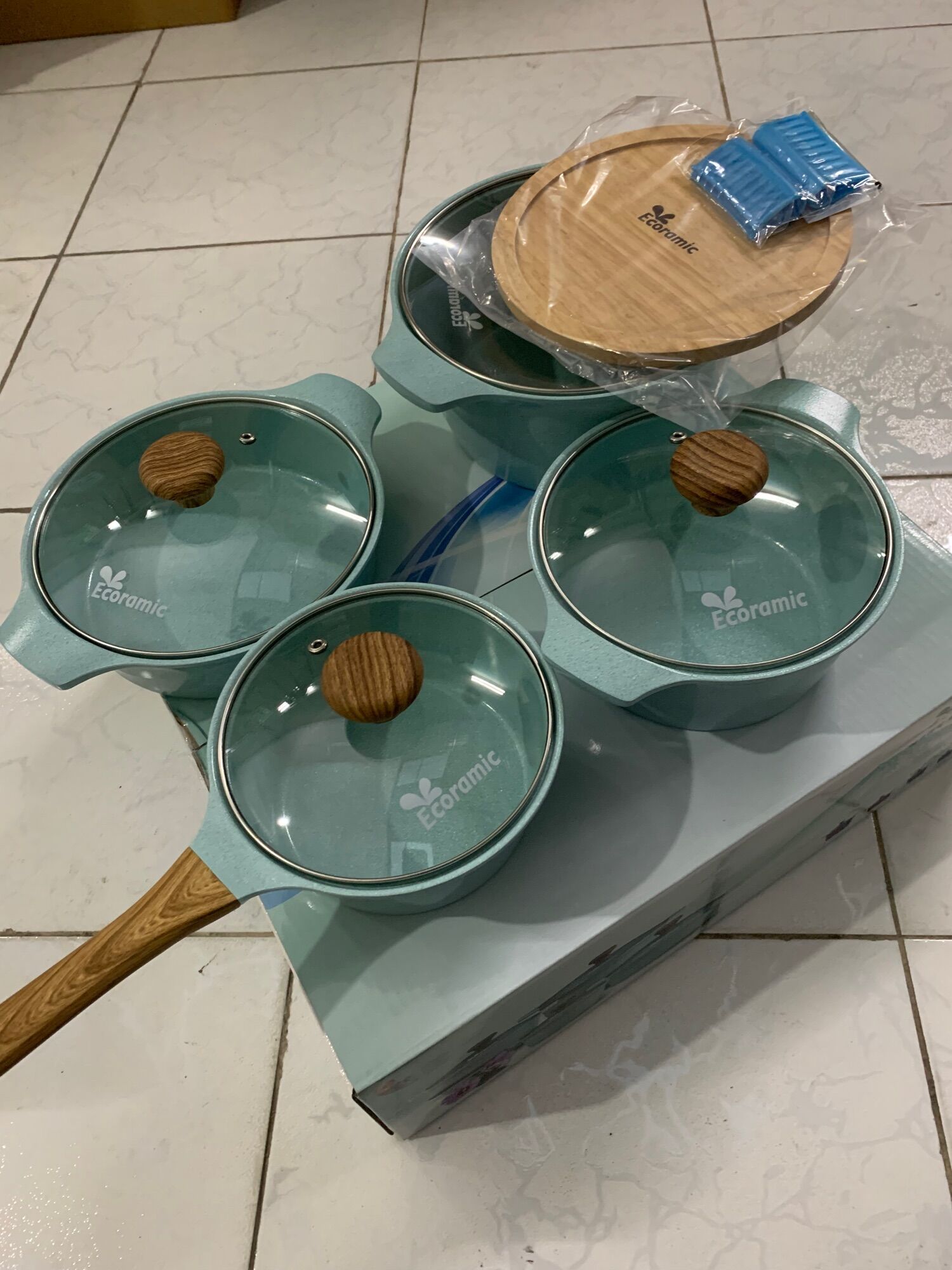 BỘ NỒI ĐÚC 4 MÓN PLATINUM ĐÁY TỪ (quánh16,nồi18, nồi thấp20,nồi 22cm)
