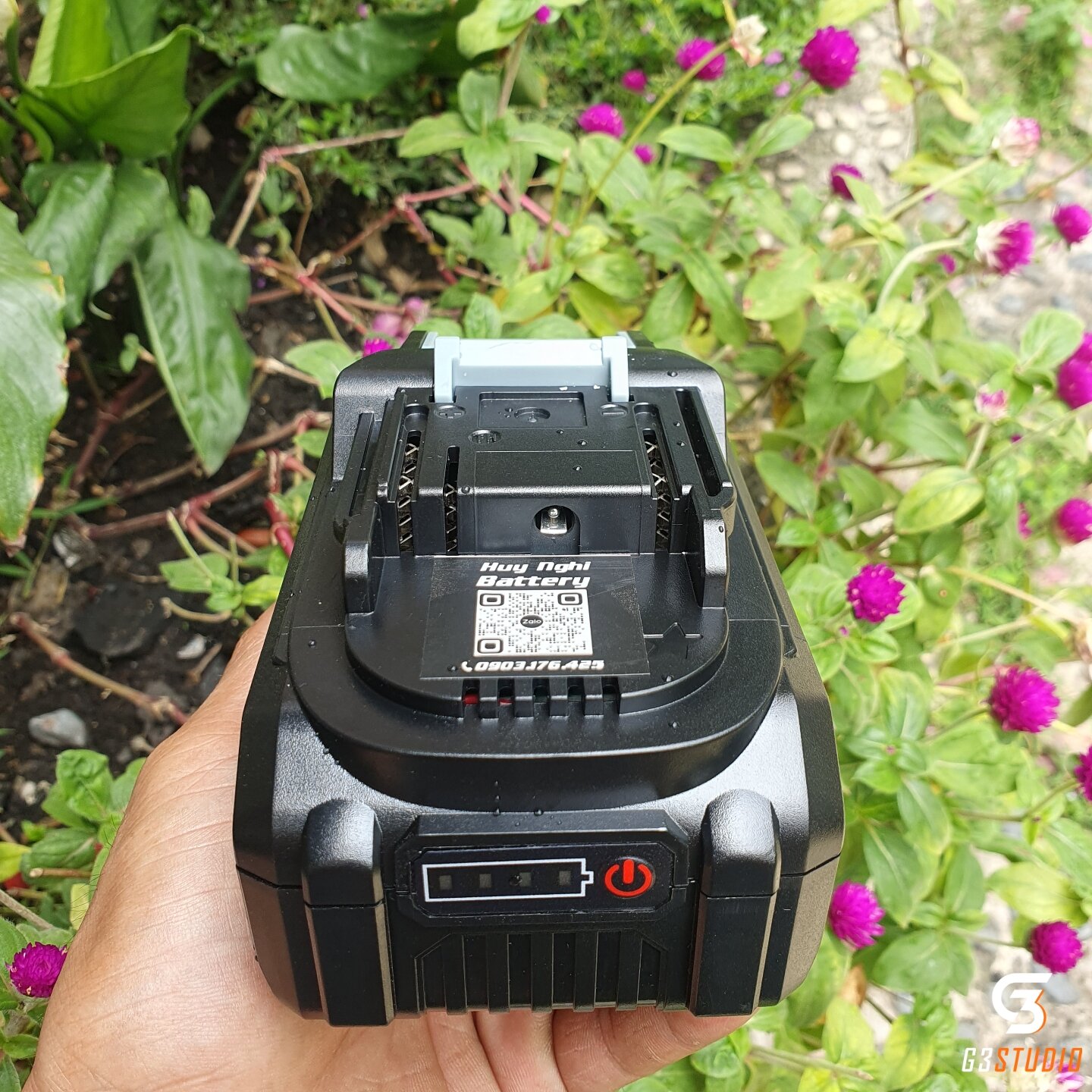 Pin Đóng (21700 Samsung 40T) Makita 18-21vol - Nhận Sạc Adapter