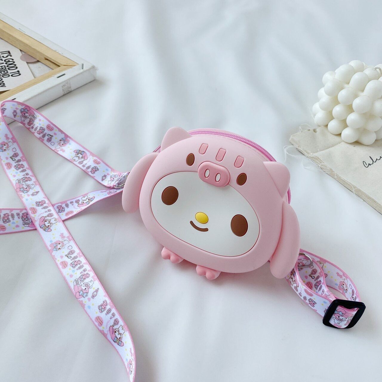 Túi đeo chéo silicon mèo hồng