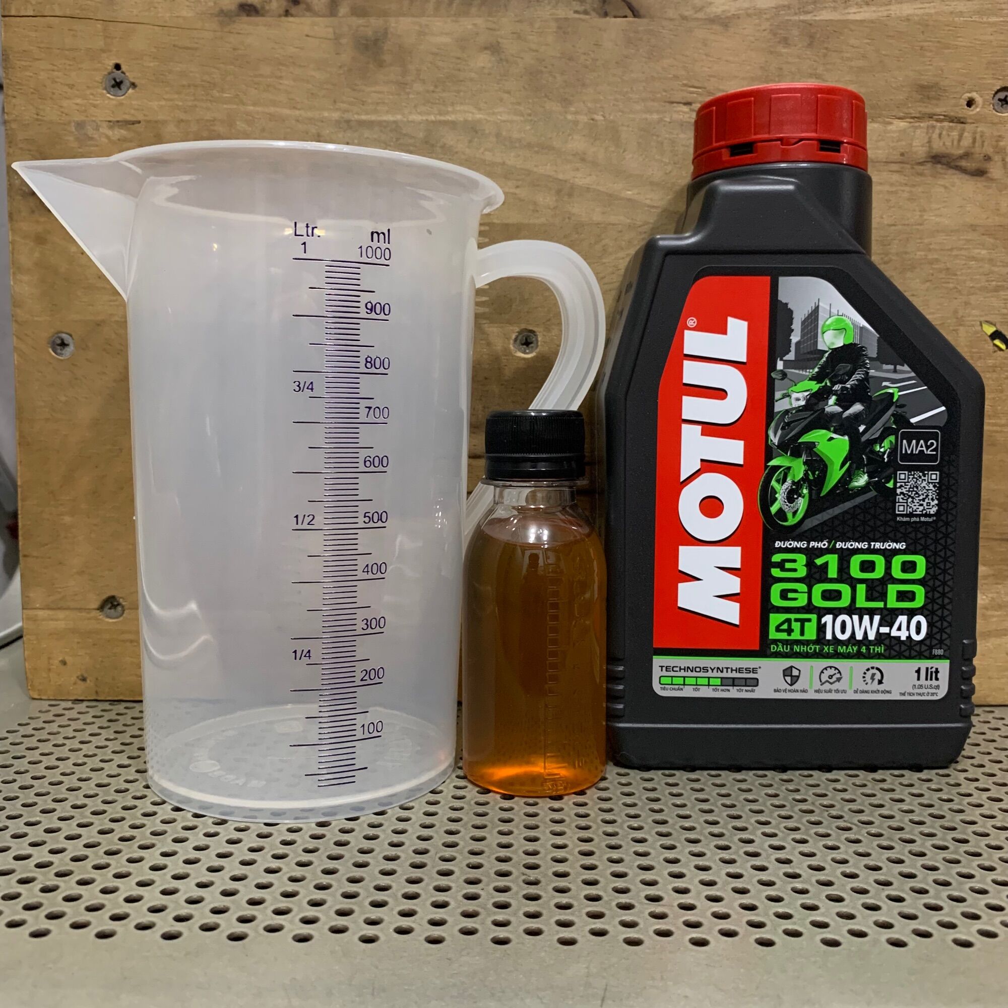 Nhớt Tổng Hợp Xe Số - Tay Côn MOTUL 3100 GOLD 4T 10W-40 800ML - 1 Lit Sản Phẩm Của Motul Việt Nam