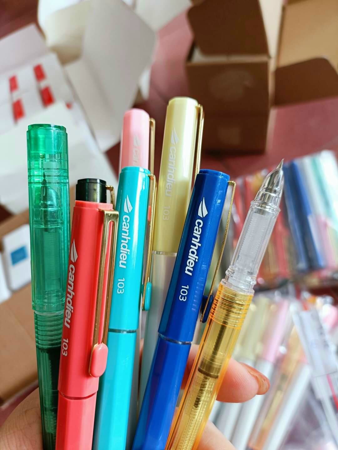 Bút máy cánh diều 103.