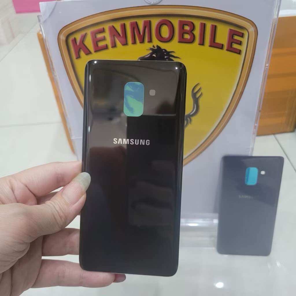 Nắp Lưng Tương Thích SS A8 Plus (2018) / A730, Loại 1 (tặng kèm keo dán)