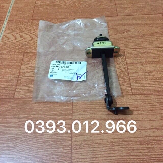 Hạn chế cánh cửa daewoo nubira