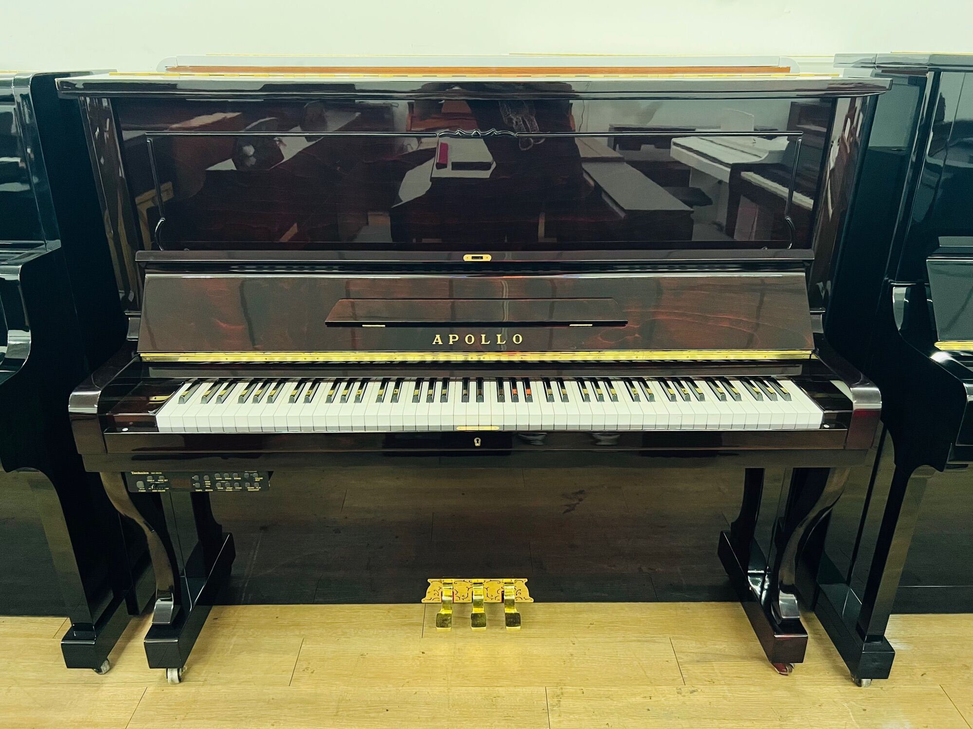 Piano Cơ Apollo A358 Japan