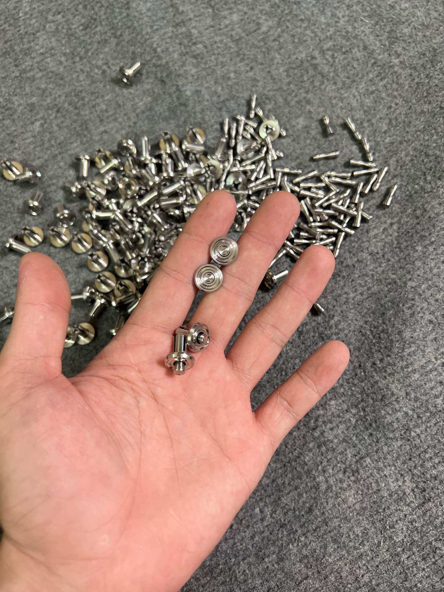 Nút bấm dàn áo inox Xe máy