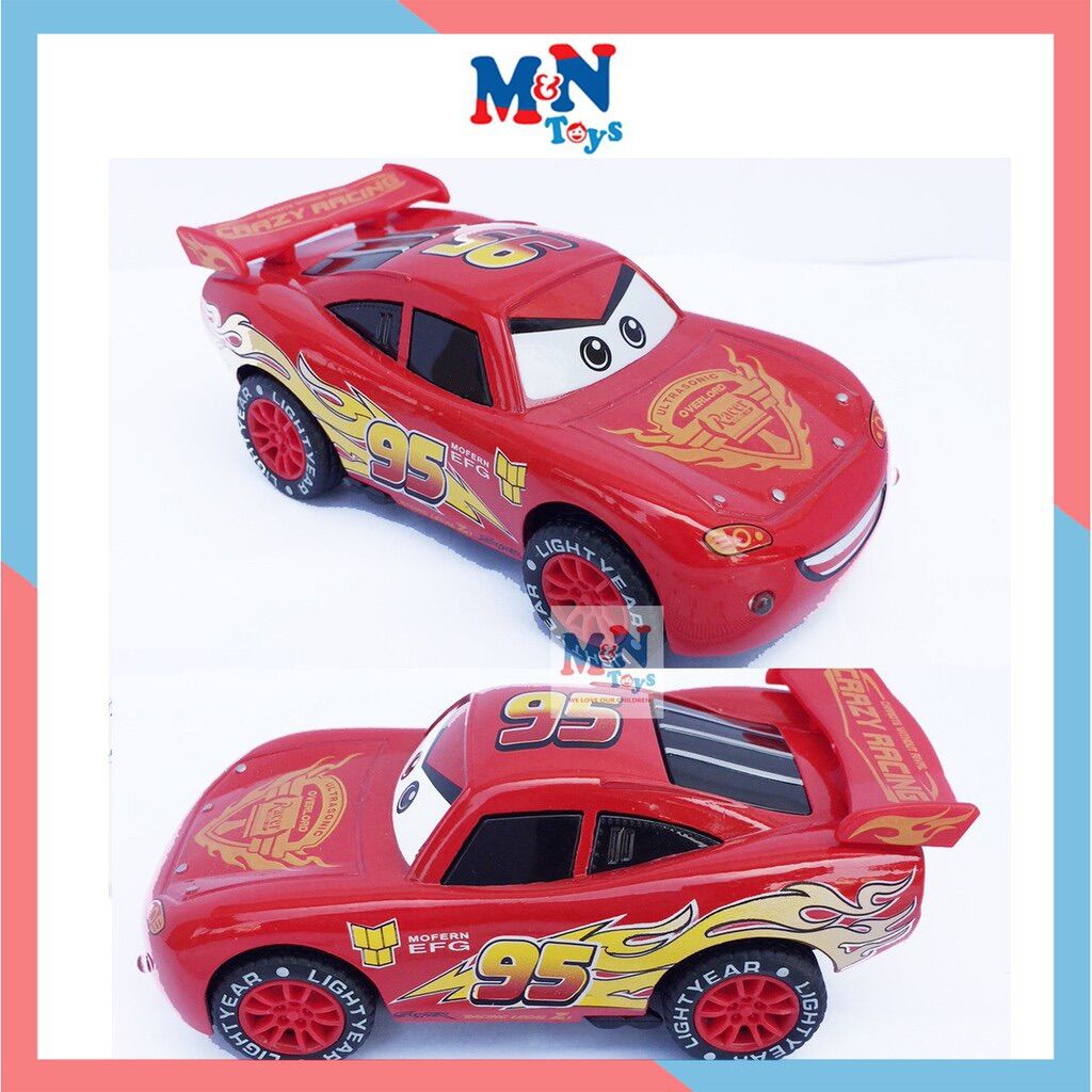Đồ chơi xe đua điều khiển Macqueen