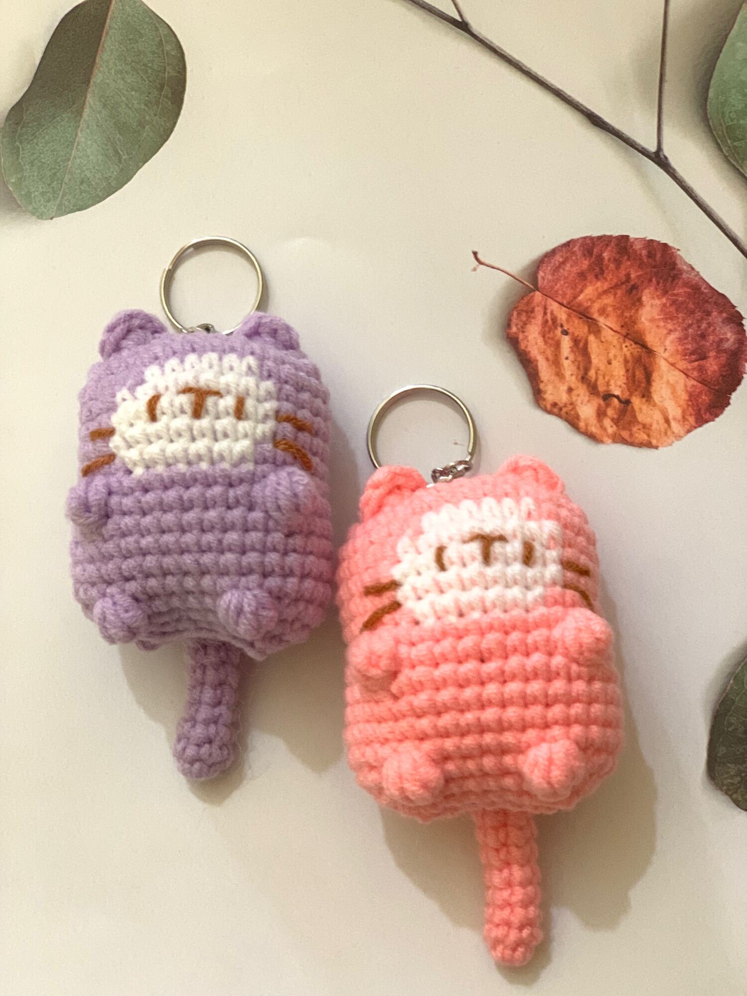 Móc khoá mèo con bằng len Handmade dễ thương