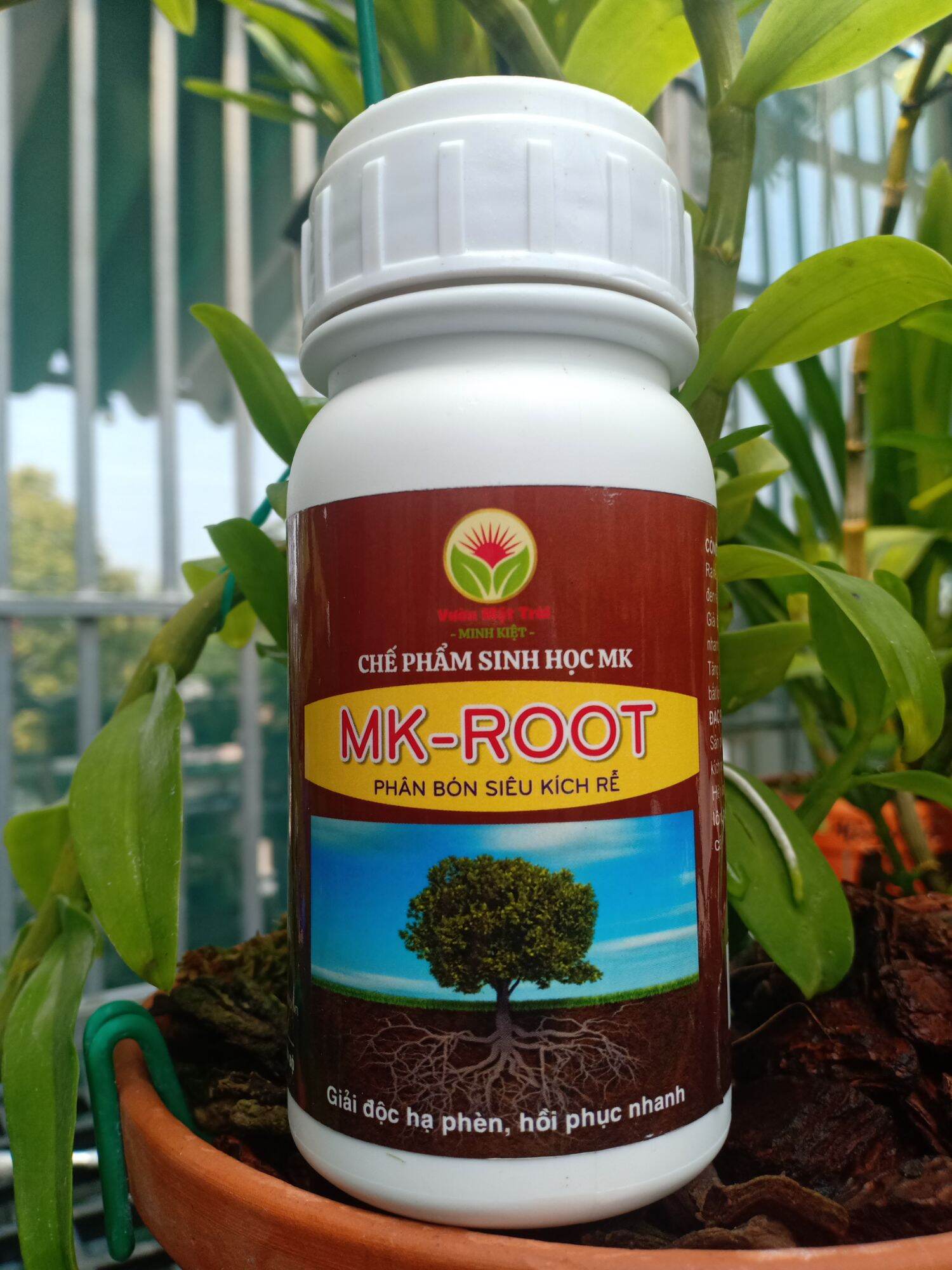 MK ROOT - PHÂN BÓN HỮU CƠ SINH HỌC TẠO RỄ