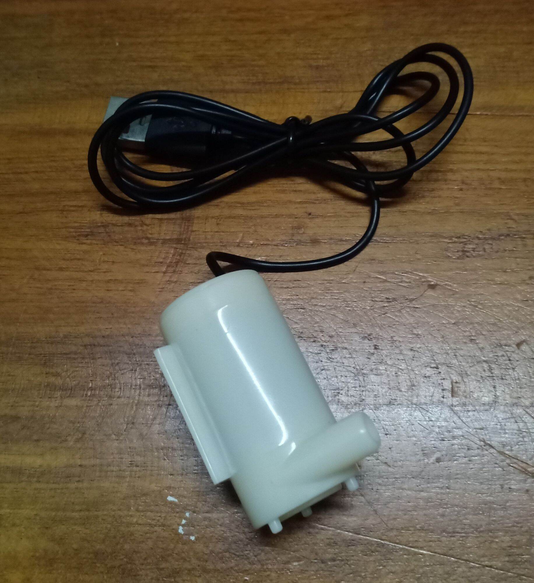 Máy bơm nước mini DC 3v-5v đen/trắng (bơm chìm)