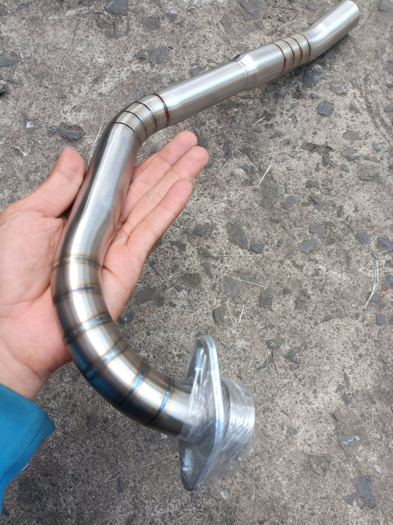 Cổ pô Ex135 2011-14 inox 304 vân titan