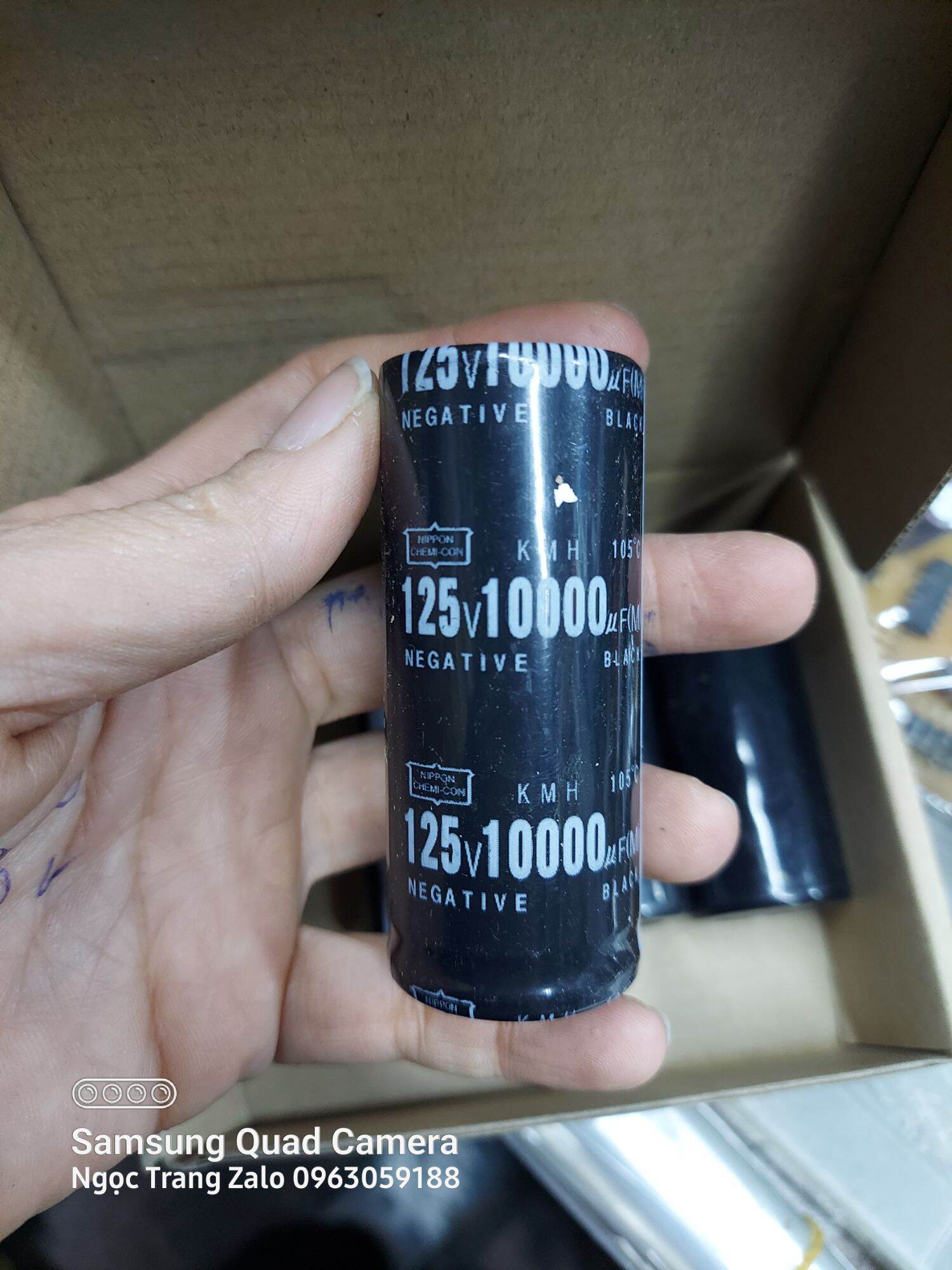 Tụ 10.000- 125v - giá 1 tụ