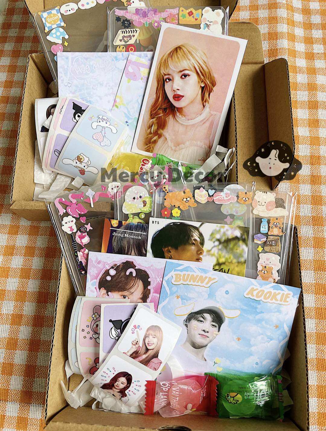 Lucky Box Toploader Decor Không Trùng Mẫu Đựng Ảnh Thẻ Card Bo Góc Idol - Mercy