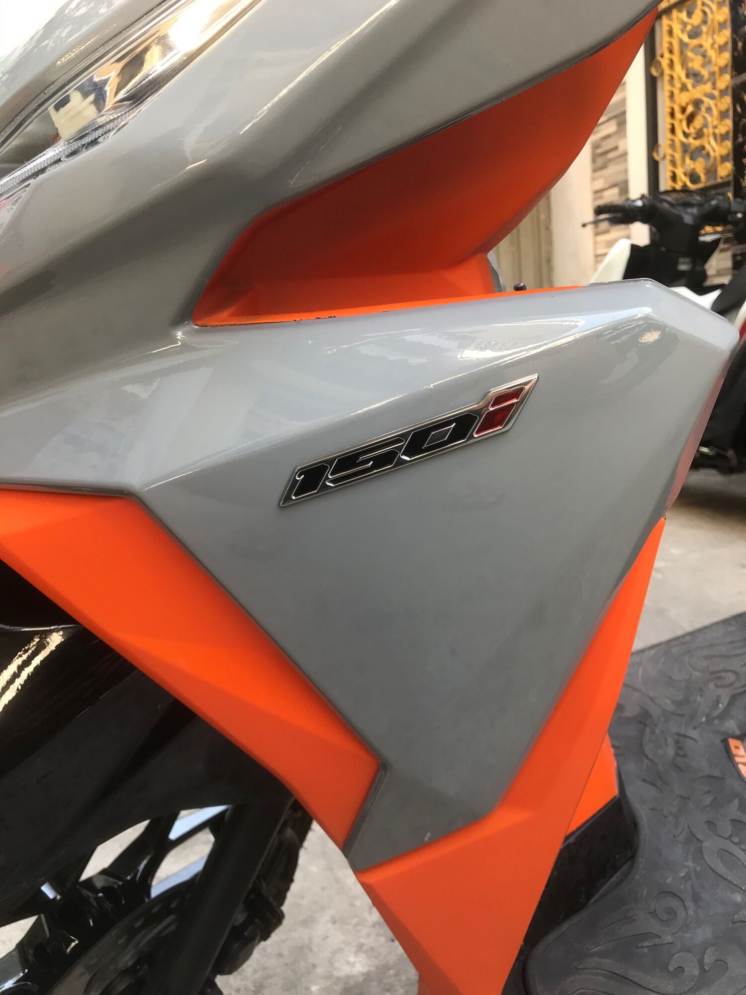 1 tem số nổi click 150i zin honda thái lan