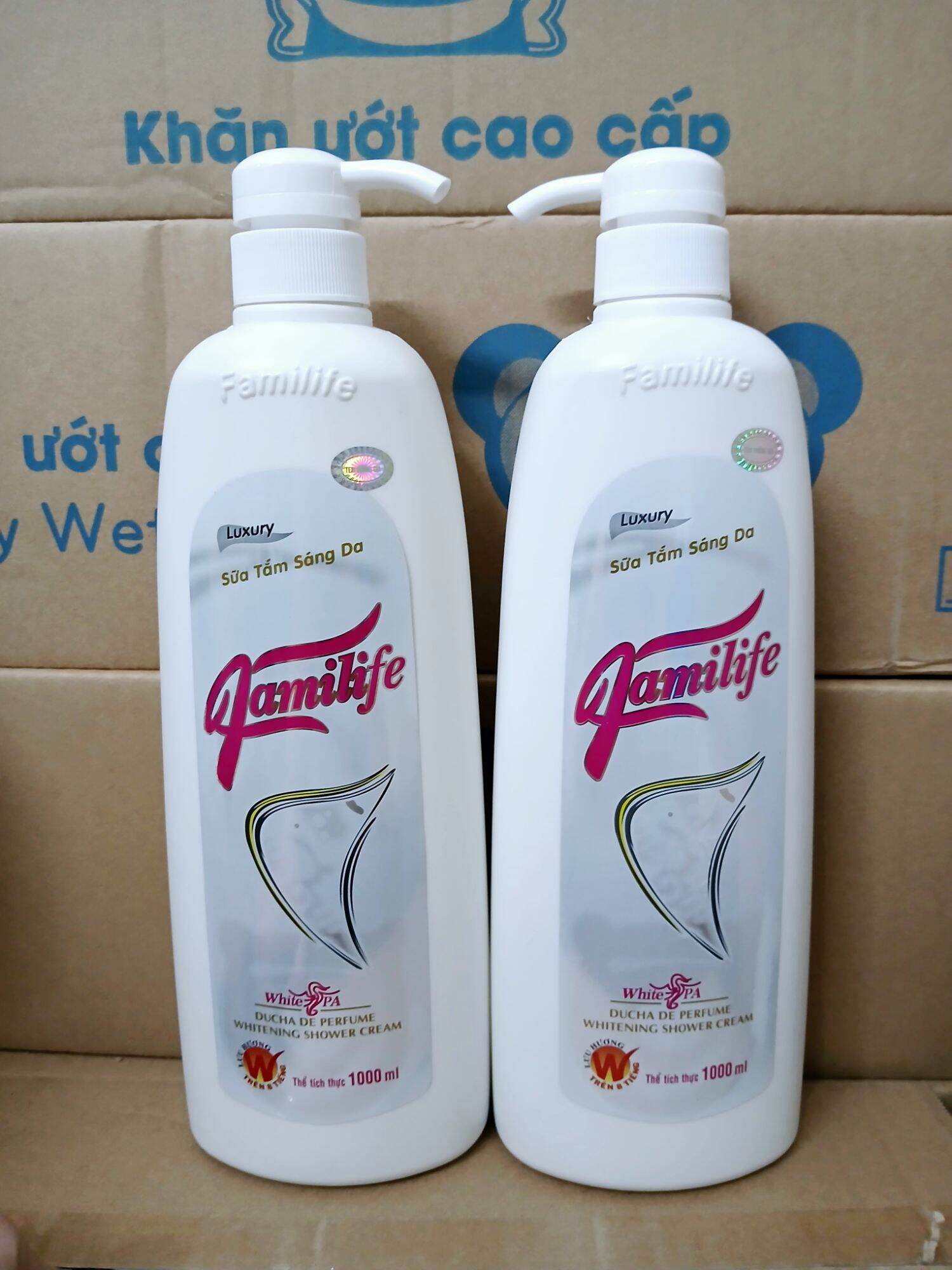 Sữa tắm familife cá ngựa 1000ml