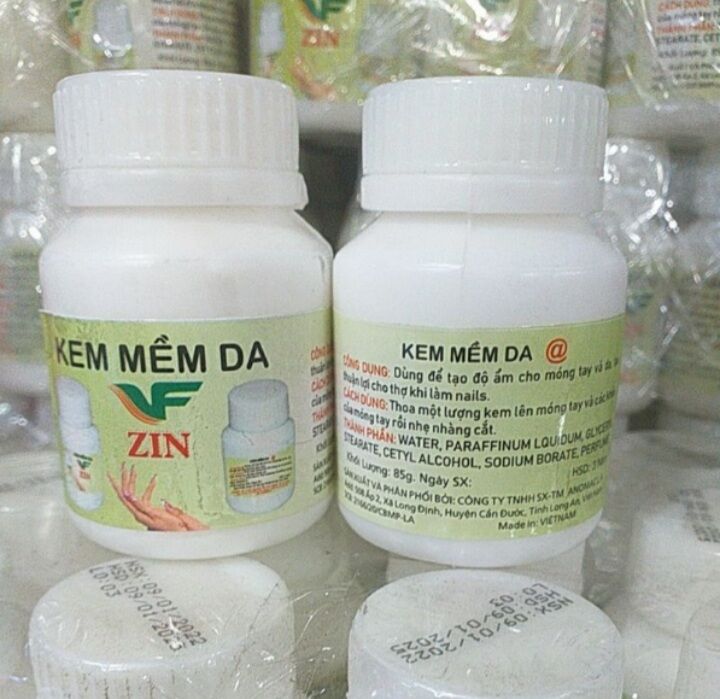 Kem mềm cắt da ( móng tay, móng chân)