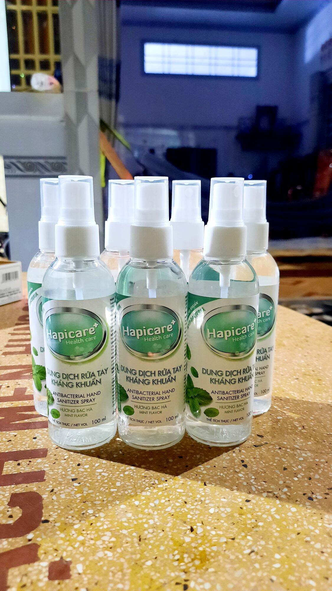 Dung dịch rửa tay kháng khuẩn Hapicare