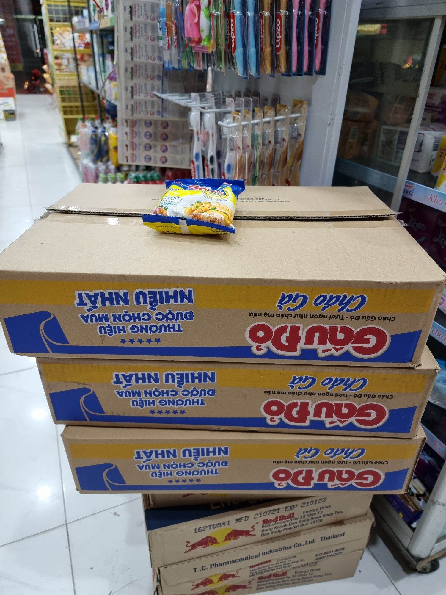 Thùng 50 gói cháo gà Gấu Đỏ