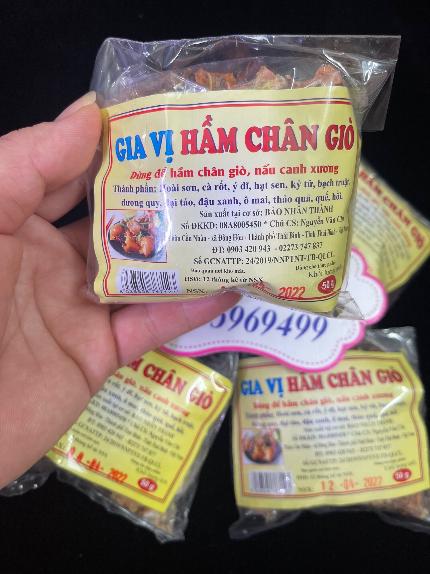 Gia vị hầm chân giò