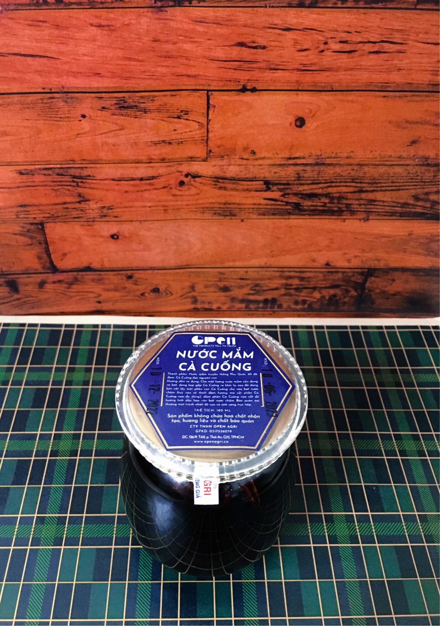 Nước mắm Cà Cuống (nguyên con)