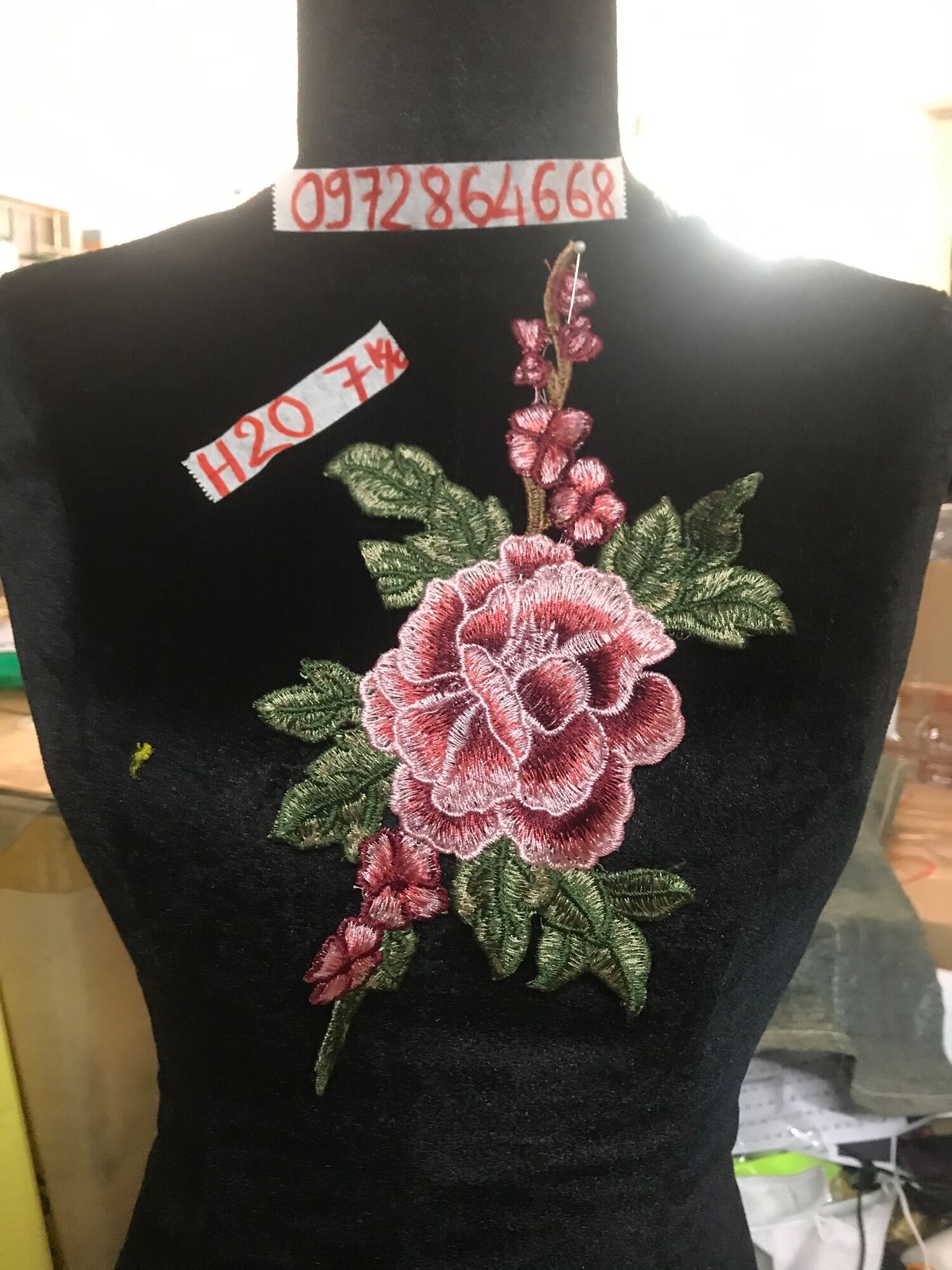 2 bông Hoa thêu trang trí mã H20