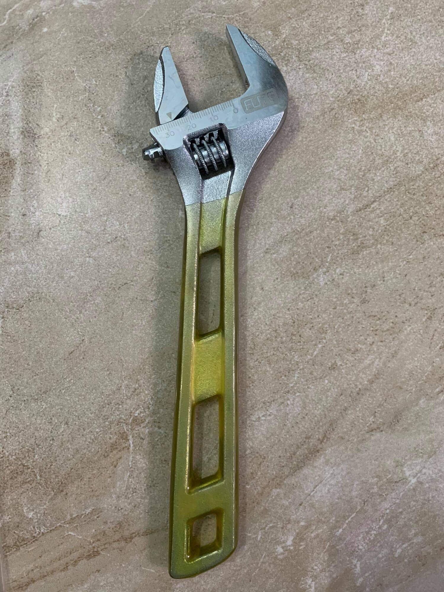 Mỏ Lết Fute 250mm