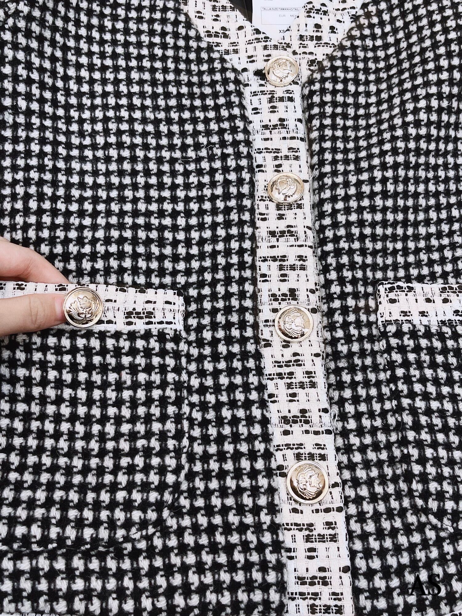 KHOÁC BLAZER DẠ WEET PHỐI CÚC ĐỒNG