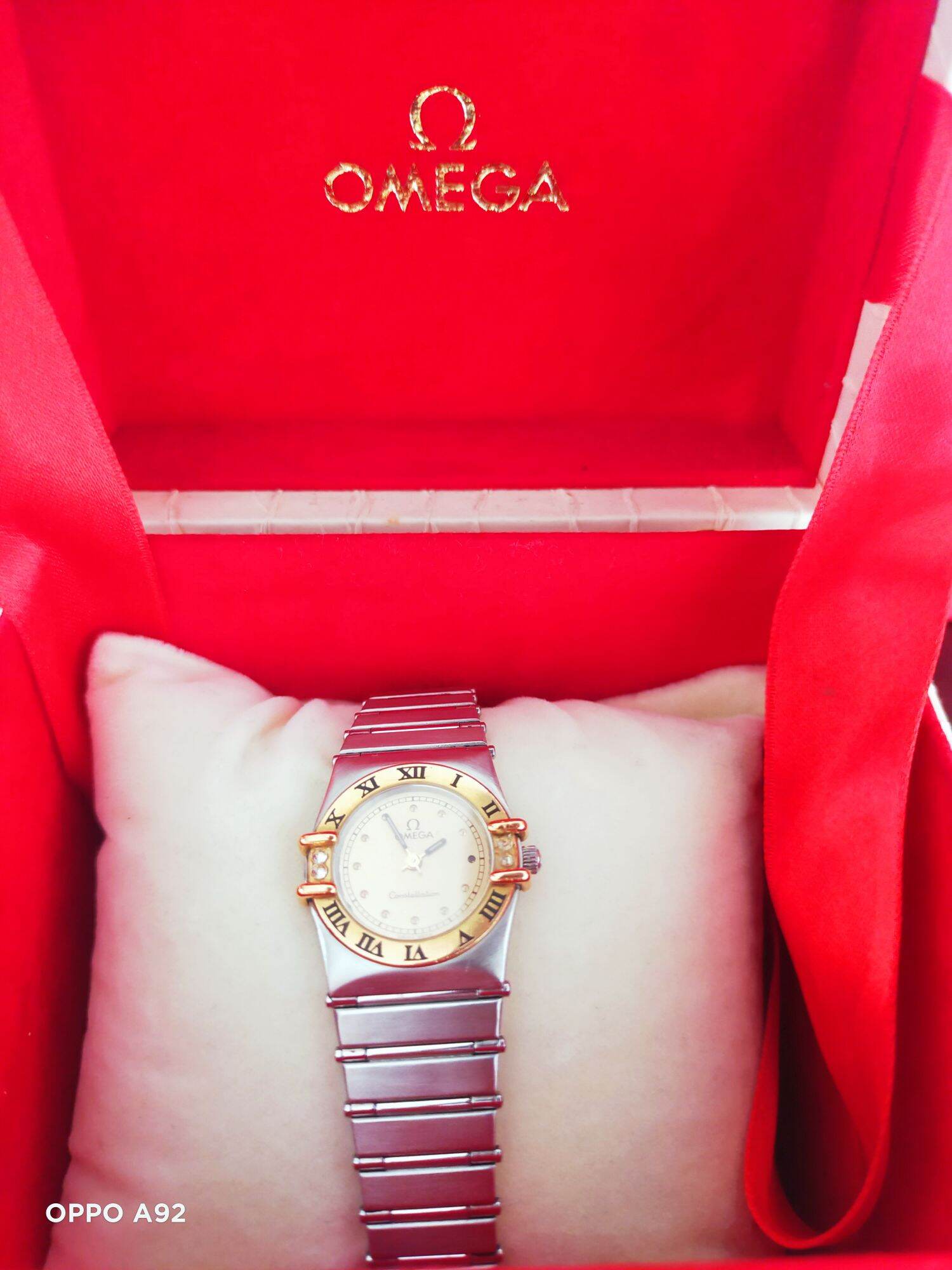 Đồng hồ OMEGA constellation máy quart nữ niền vàng đúc 18k chính hãng