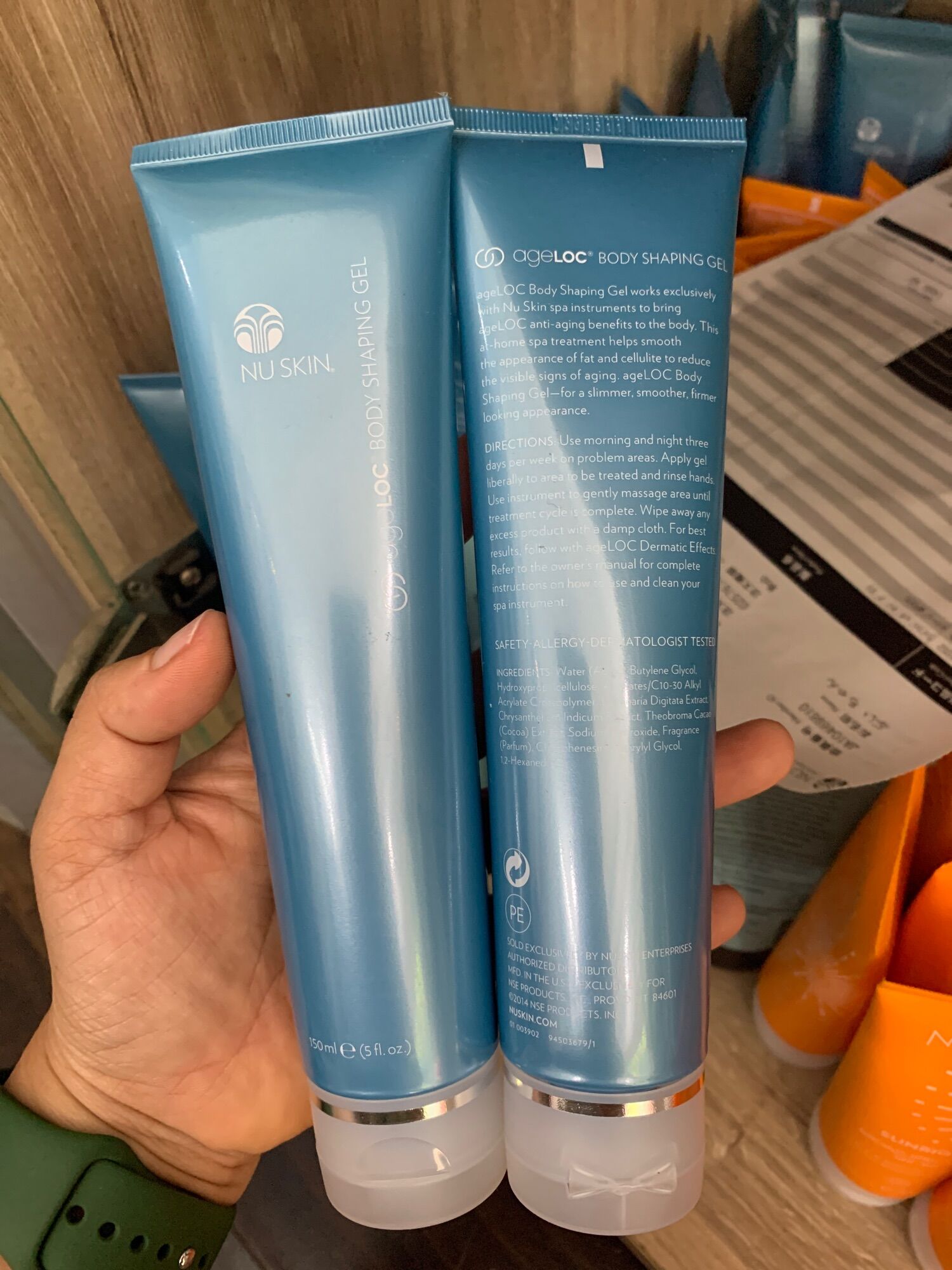 Gel xanh nuskin đánh tan mỡ bụng