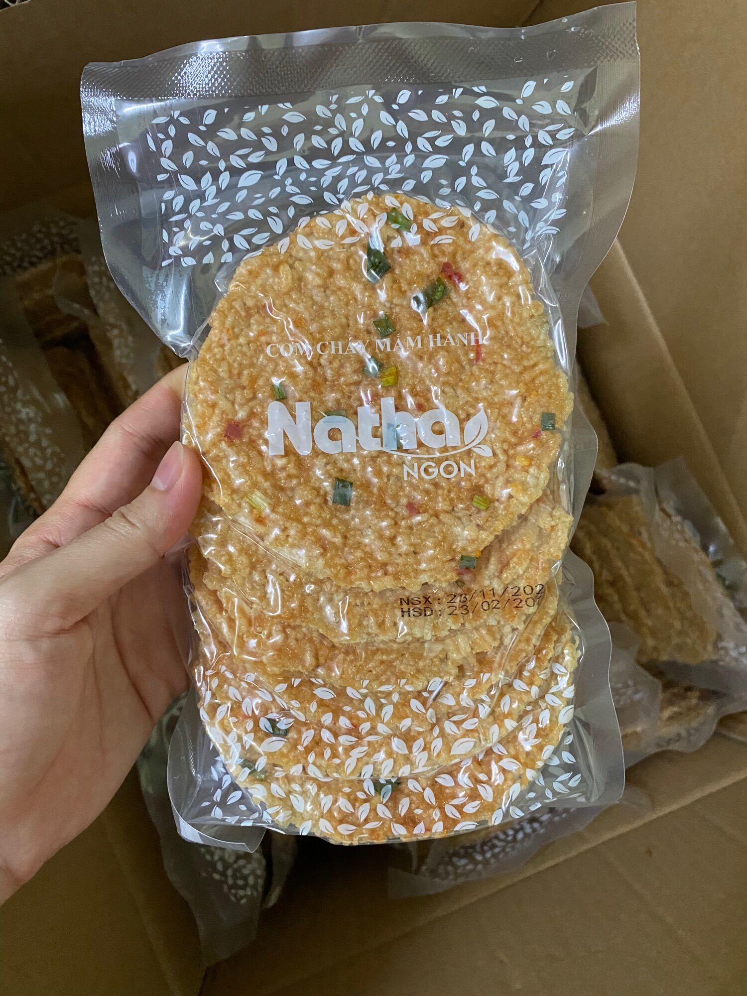 Cơm cháy mắm hành Natha Ngon