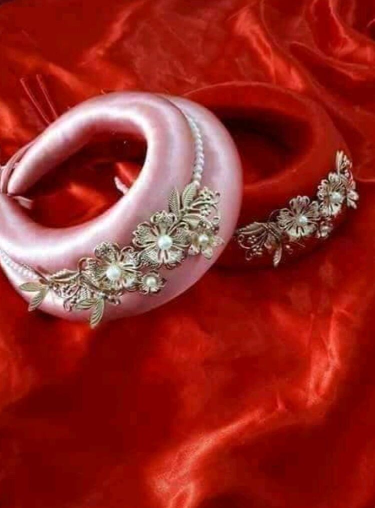 mấn cô dâu 2 tầng sang chảnh đủ màu
