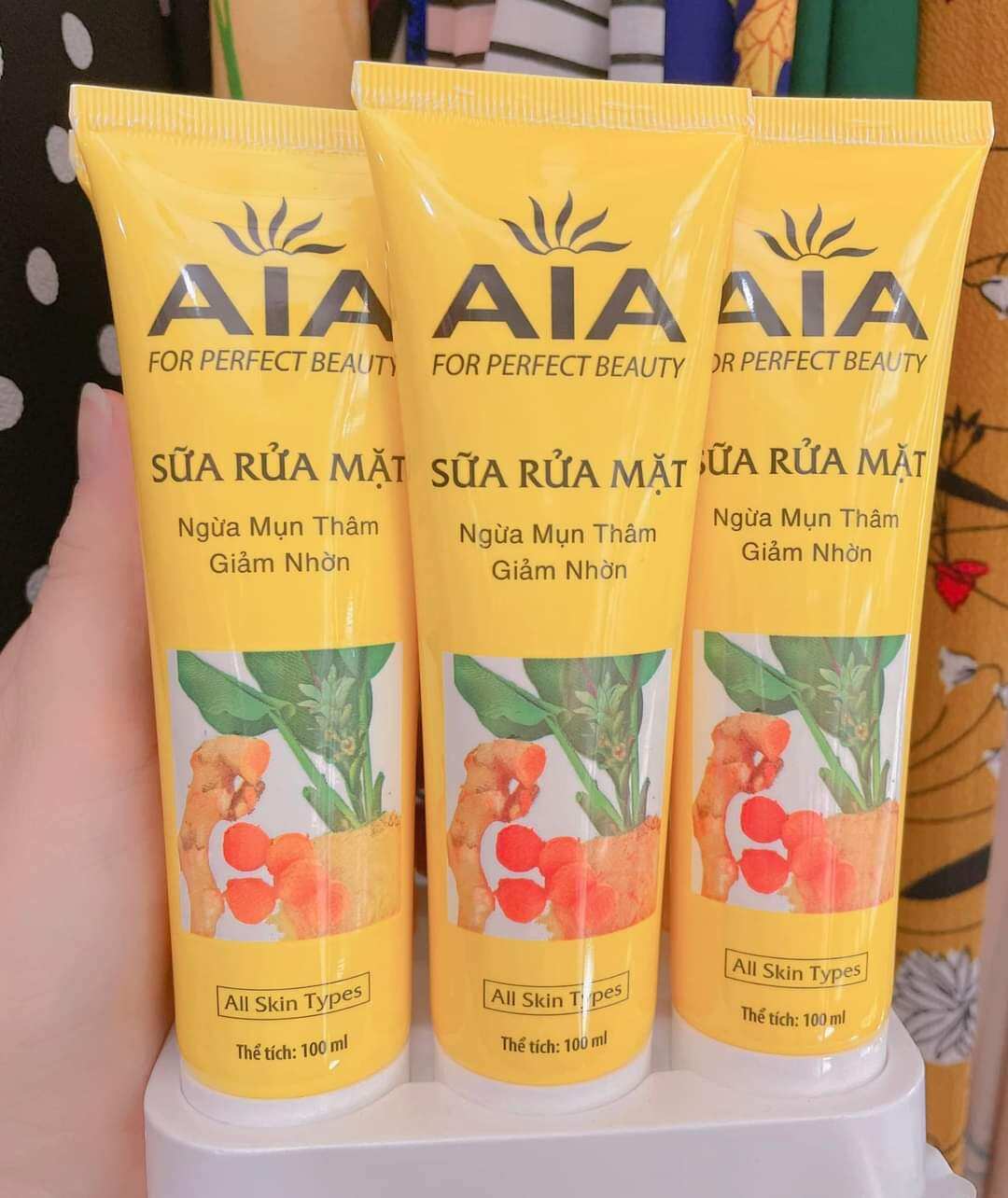 SỮA RỬA MẶT AIA NGHỆ NGỪA MỤN THÂM GIẢM NHỜN 100ml