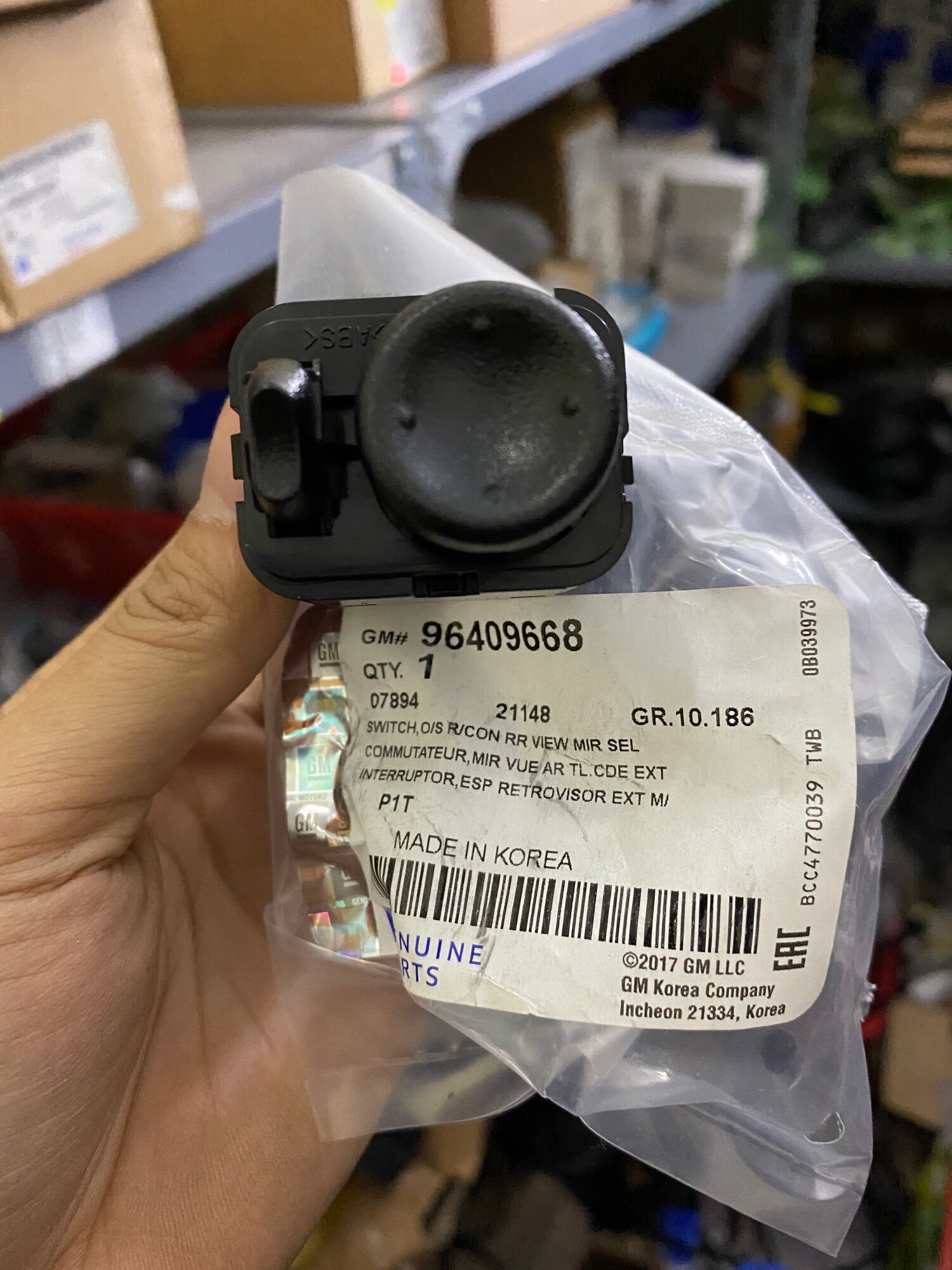 Công tắc chỉnh gương Spark(matiz 4) xịn Gm
